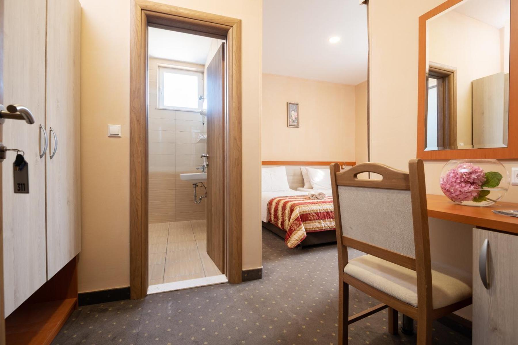 Hotel Luna Neum Rum bild