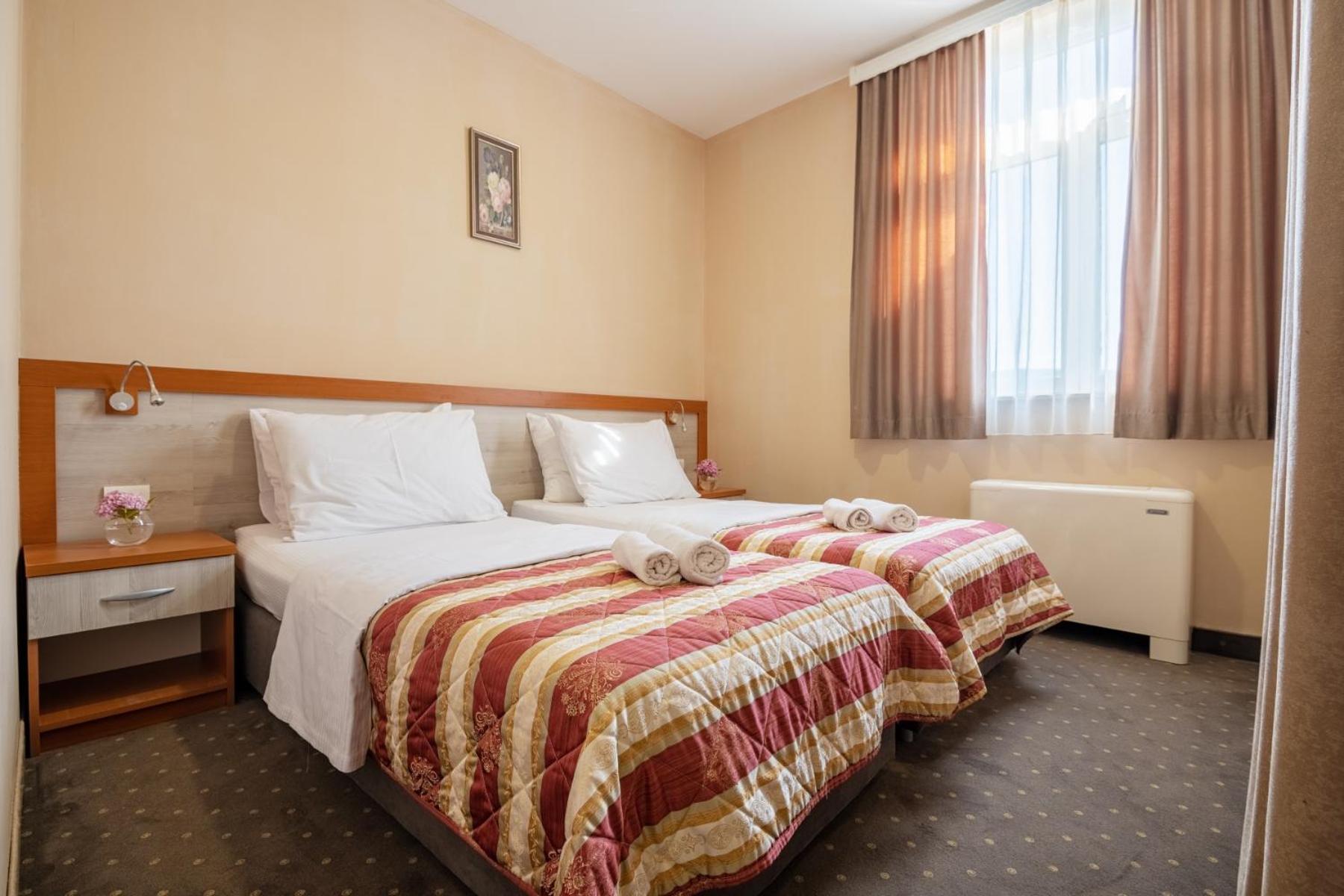 Hotel Luna Neum Rum bild
